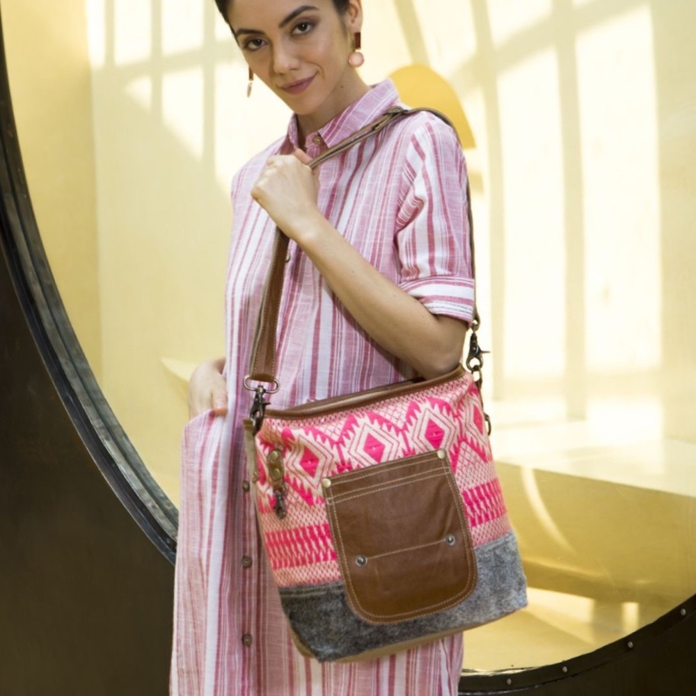 Pink Shoulder Bag with leather front bag